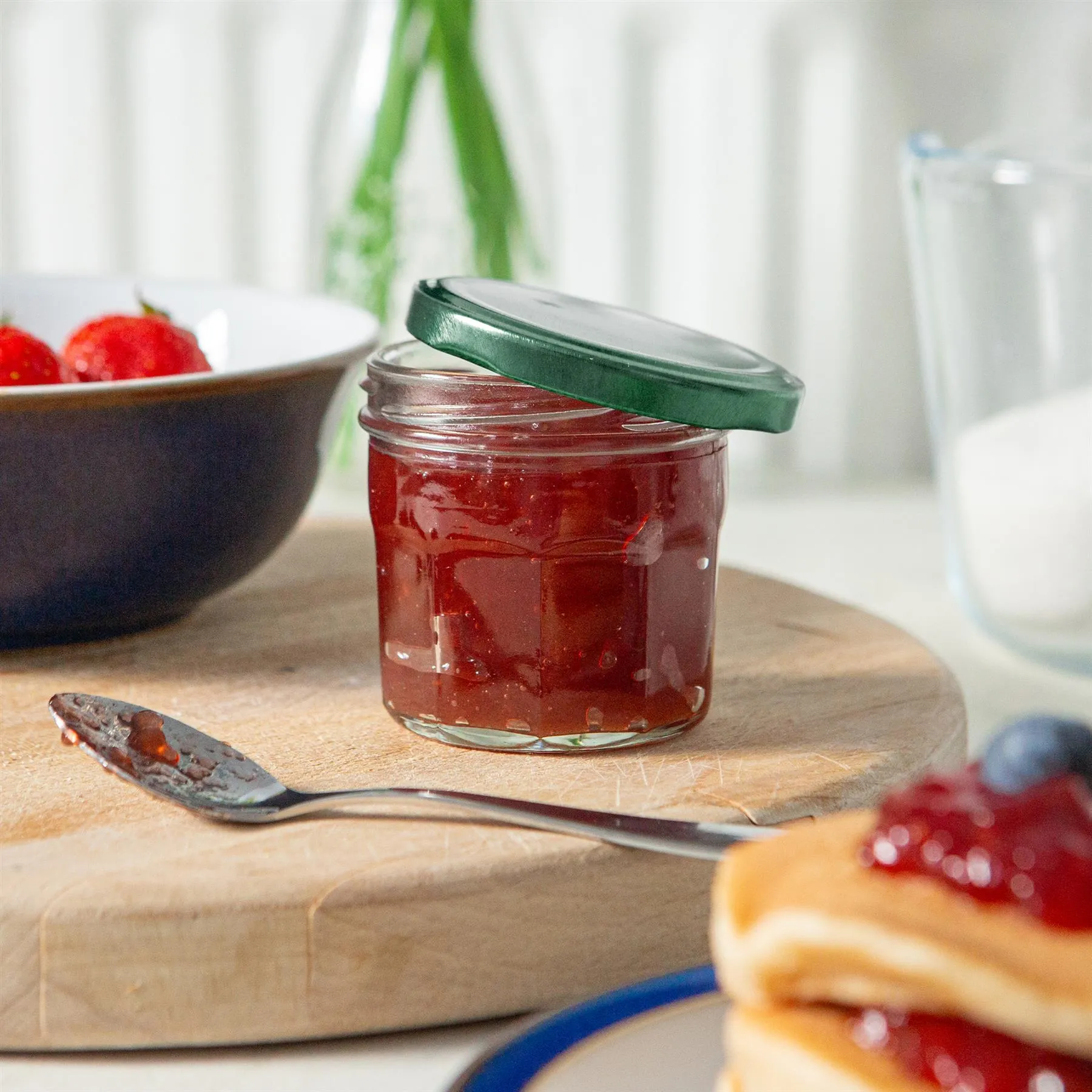 130ml Glass Jam Jars with Lids - Pack of 6 - By Argon Tableware