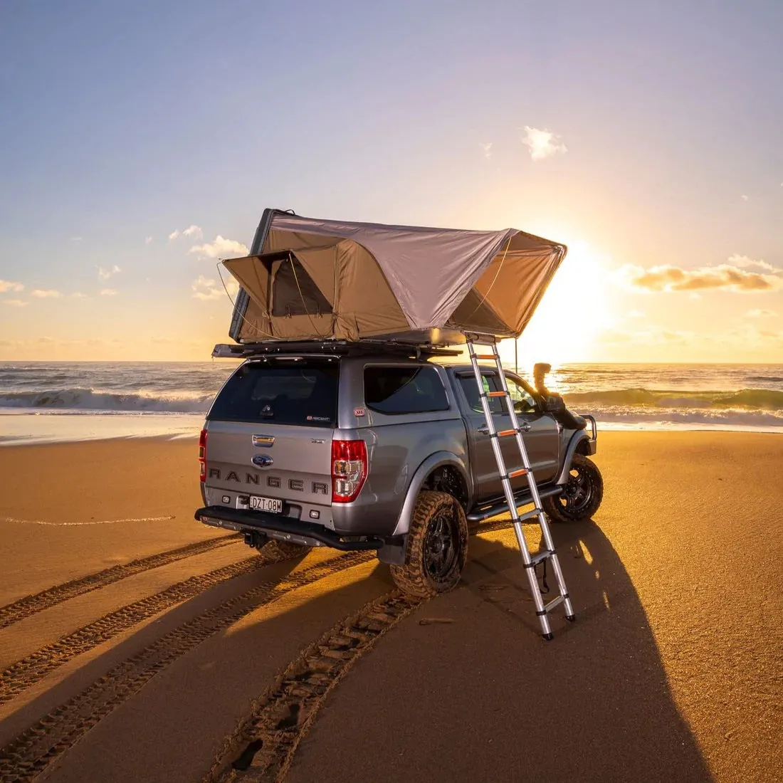 ARB Esperance Hard Shell Roof Top Tent