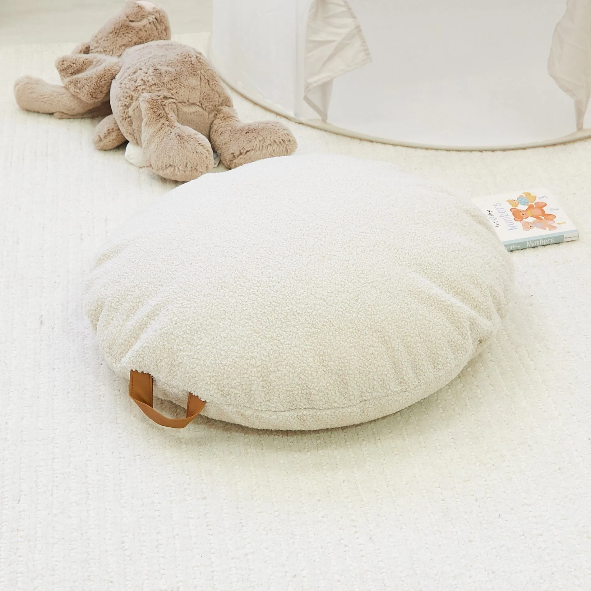 BAYLEY Teddy Boucle Cushion