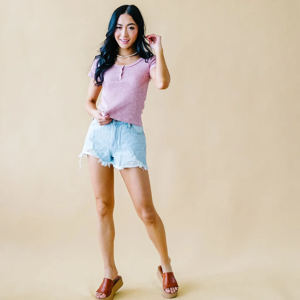 Jillian High Rise Distressed Shorts // Light Indigo